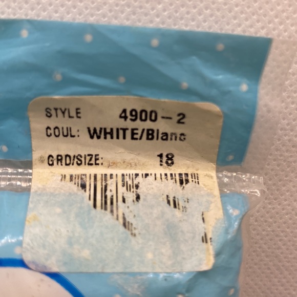 Vintage 2 Baby Watson’s Undershirts Button Vests White 18 Months New in Package - Picture 5 of 11